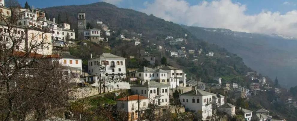 Traditional House Makrinitsa Luaran gambar