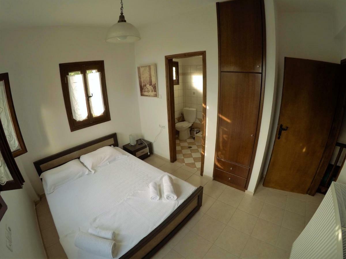 Traditional House Makrinitsa Luaran gambar